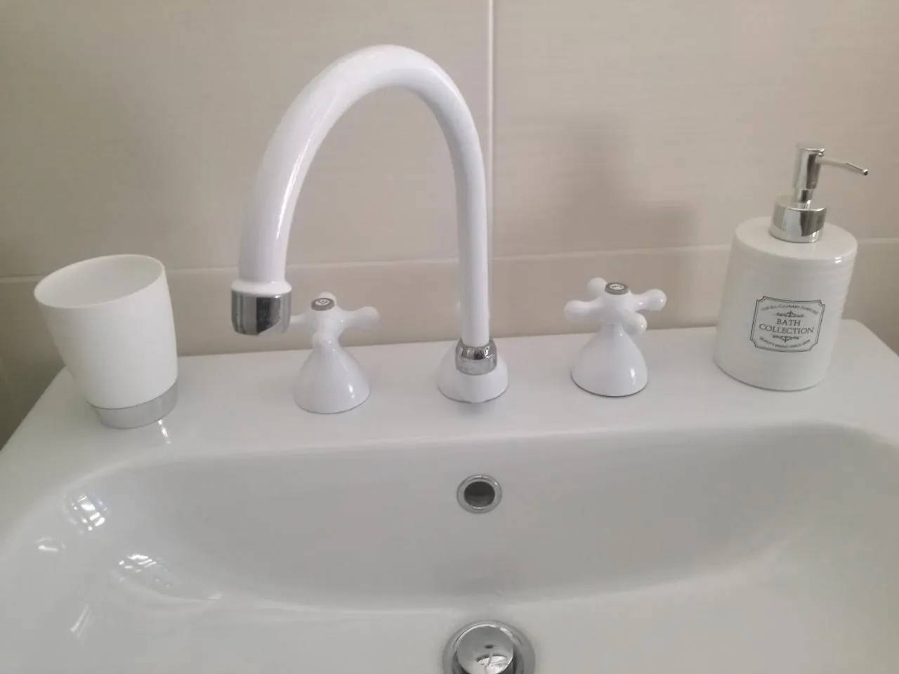 B&B La Rondinella Montecerboli Bed & Breakfast